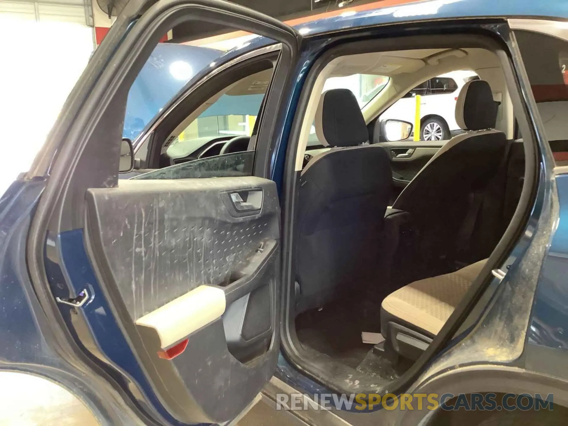20 Photograph of a damaged car 1FMCU0G68LUB45078 FORD ESCAPE 2020