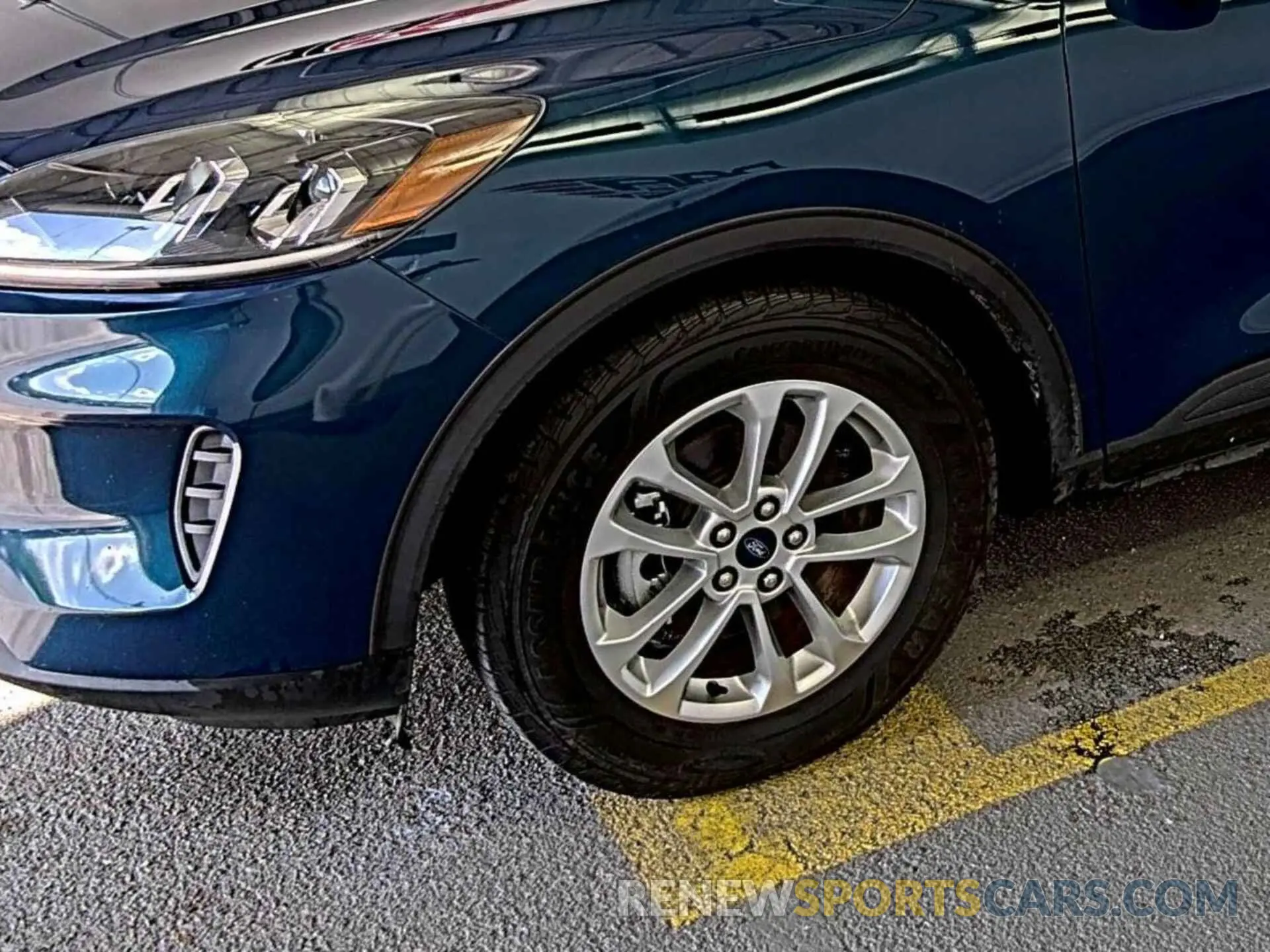 7 Photograph of a damaged car 1FMCU0G68LUB45078 FORD ESCAPE 2020