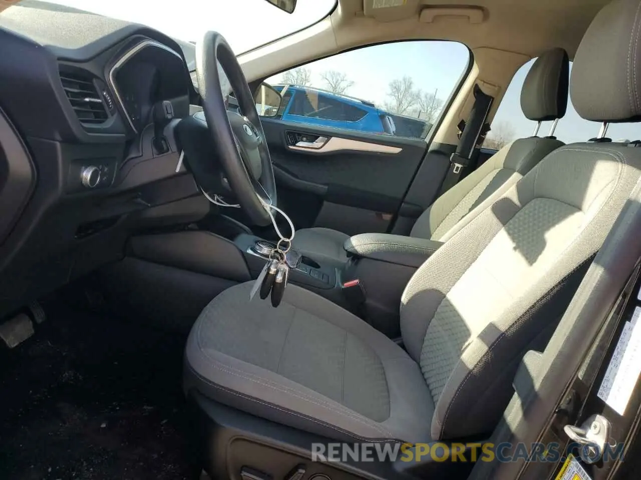 7 Photograph of a damaged car 1FMCU0G68LUB55755 FORD ESCAPE 2020