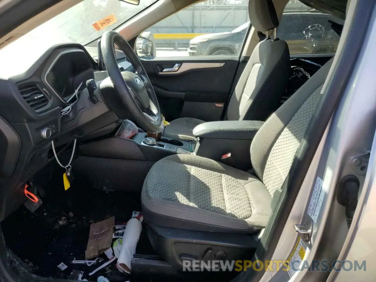 7 Photograph of a damaged car 1FMCU0G68LUB78758 FORD ESCAPE 2020