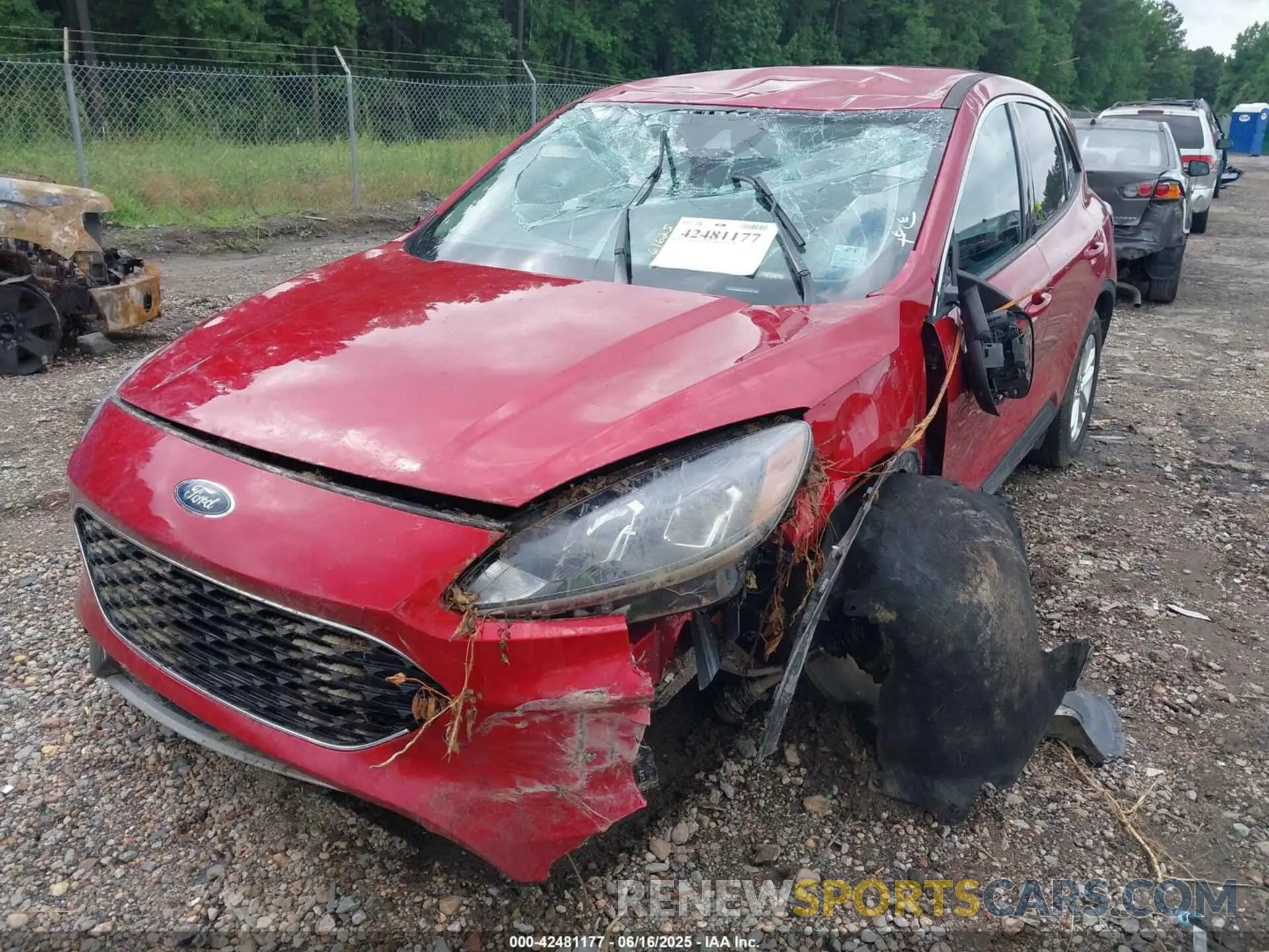 6 Photograph of a damaged car 1FMCU0G68LUC17588 FORD ESCAPE 2020