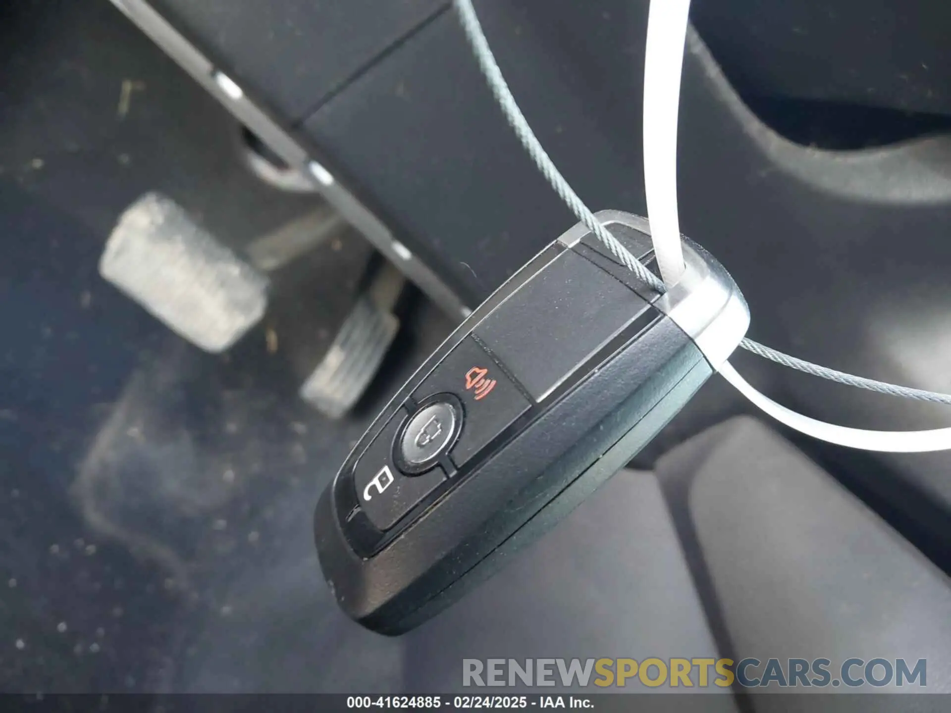 11 Photograph of a damaged car 1FMCU0G69LUA54045 FORD ESCAPE 2020