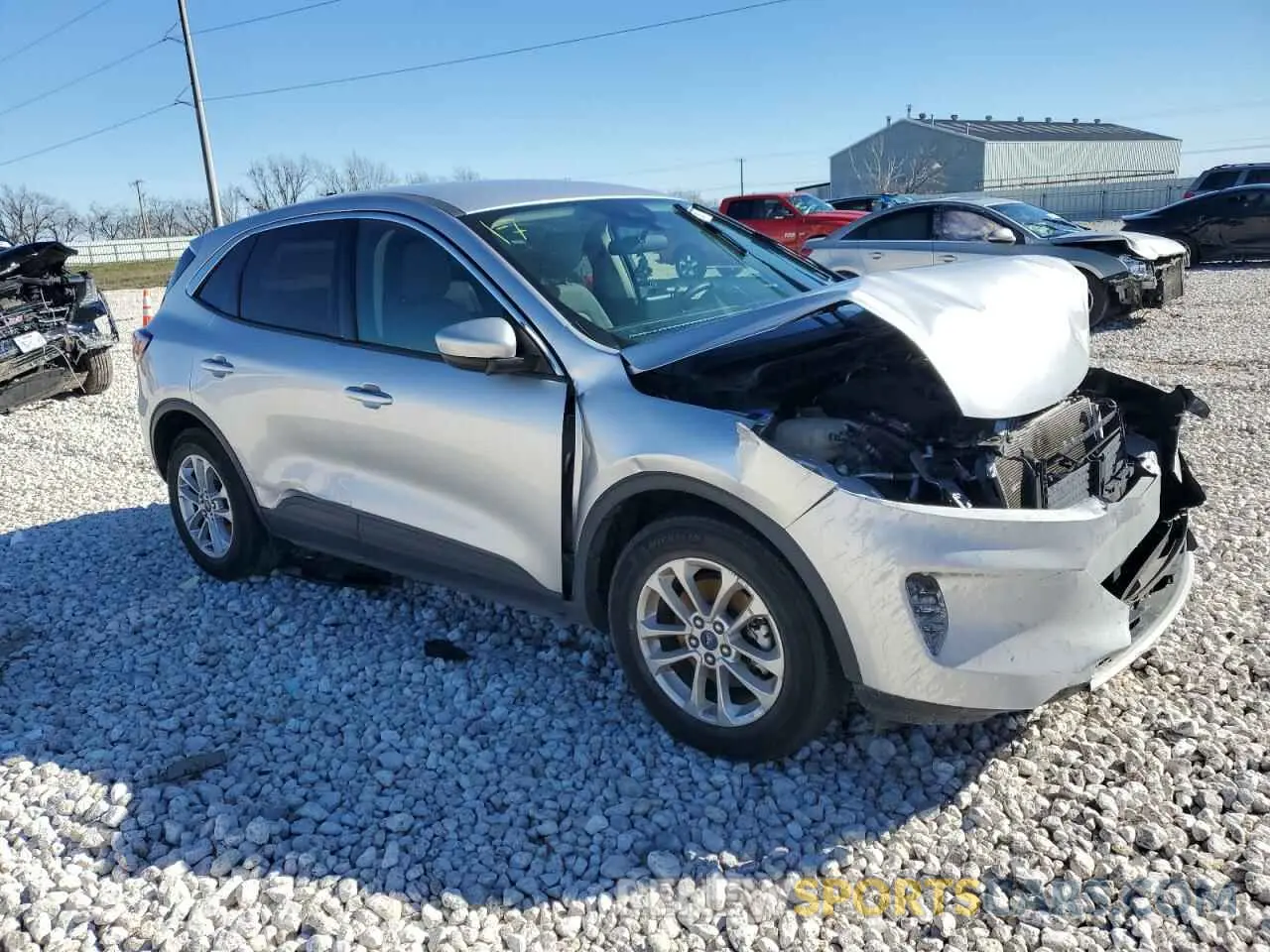 4 Photograph of a damaged car 1FMCU0G69LUA59813 FORD ESCAPE 2020
