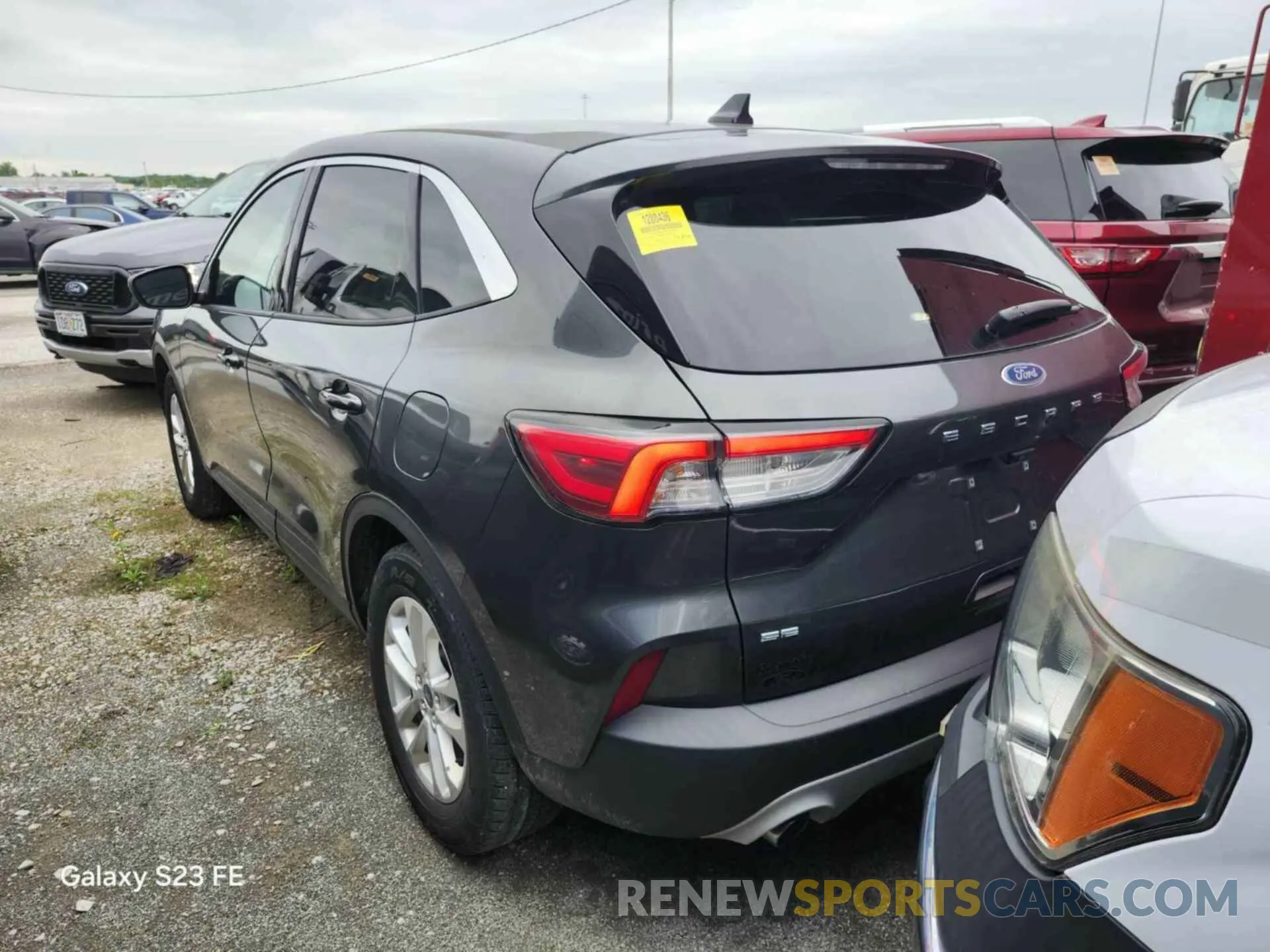 9 Photograph of a damaged car 1FMCU0G69LUA82489 FORD ESCAPE 2020