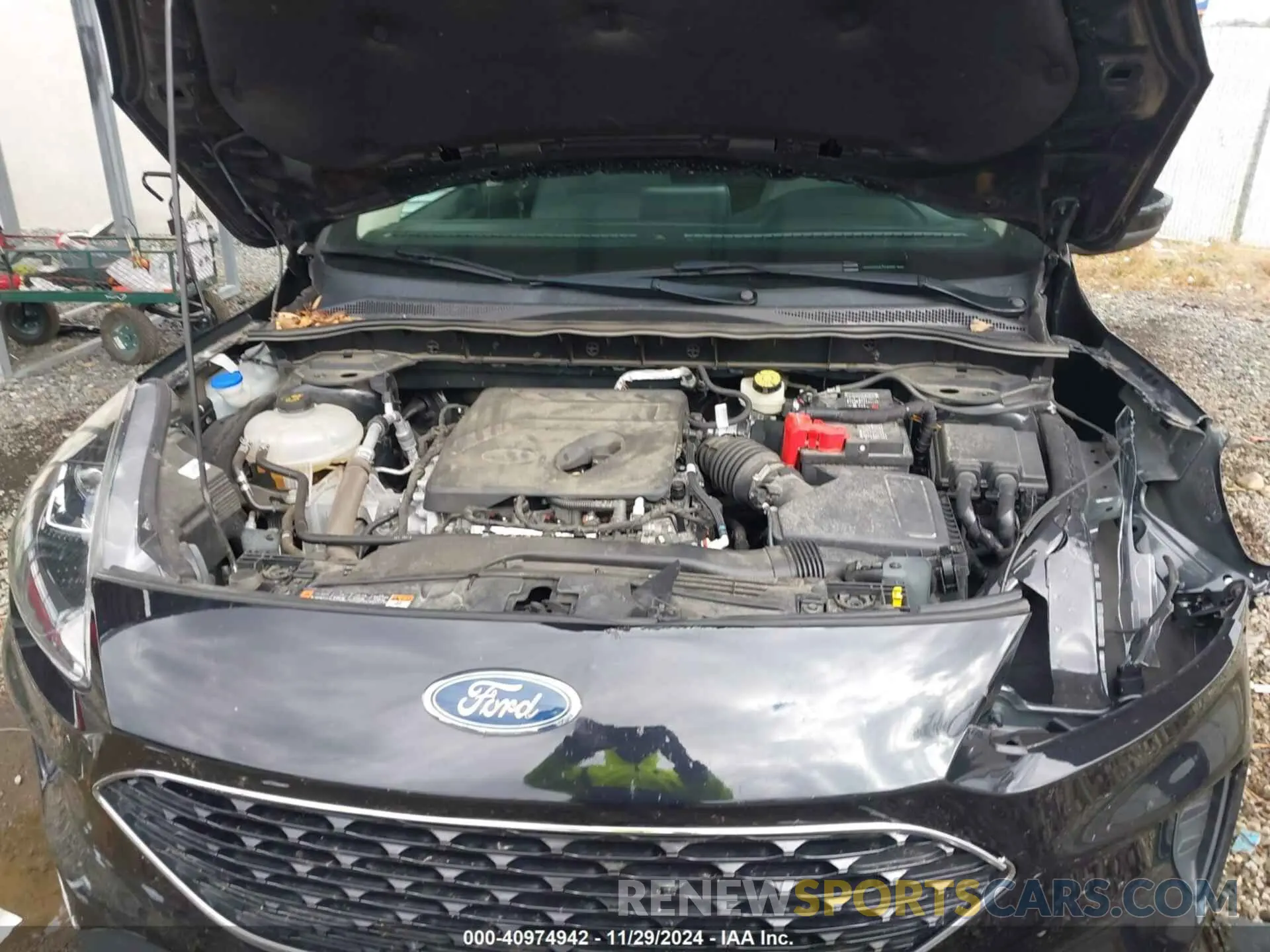 10 Photograph of a damaged car 1FMCU0G69LUA95369 FORD ESCAPE 2020