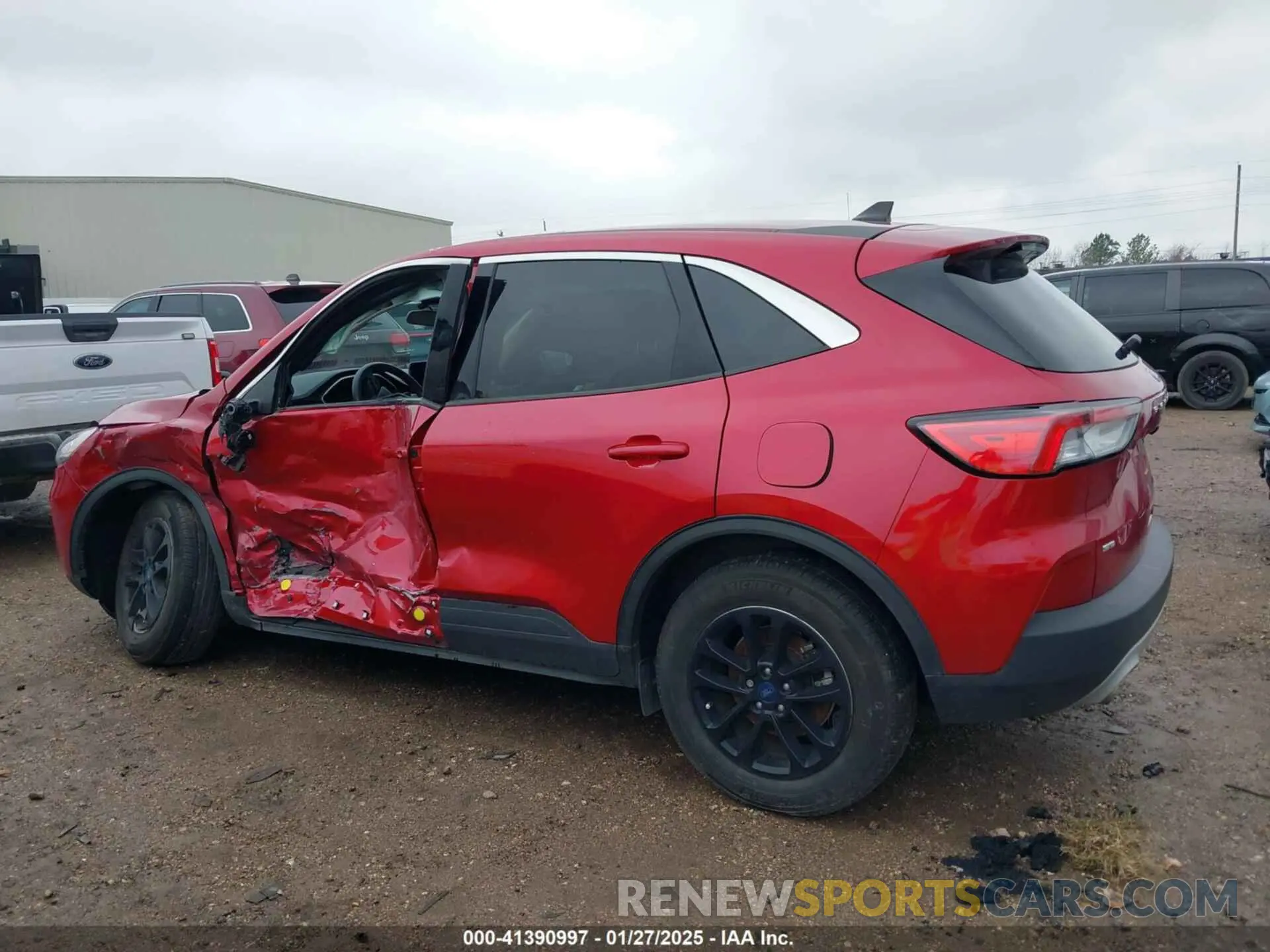 14 Photograph of a damaged car 1FMCU0G69LUB02336 FORD ESCAPE 2020