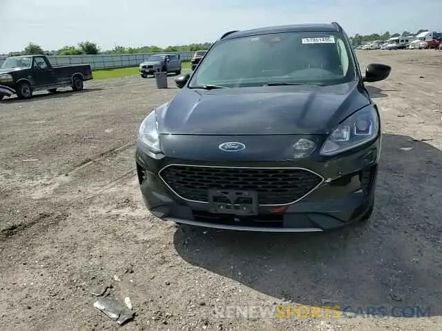 13 Photograph of a damaged car 1FMCU0G69LUB30315 FORD ESCAPE 2020