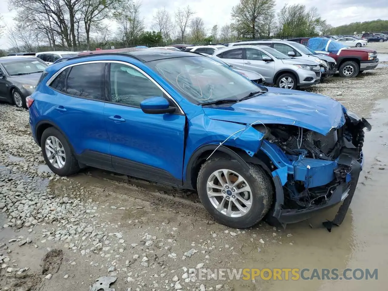 4 Photograph of a damaged car 1FMCU0G69LUC06602 FORD ESCAPE 2020