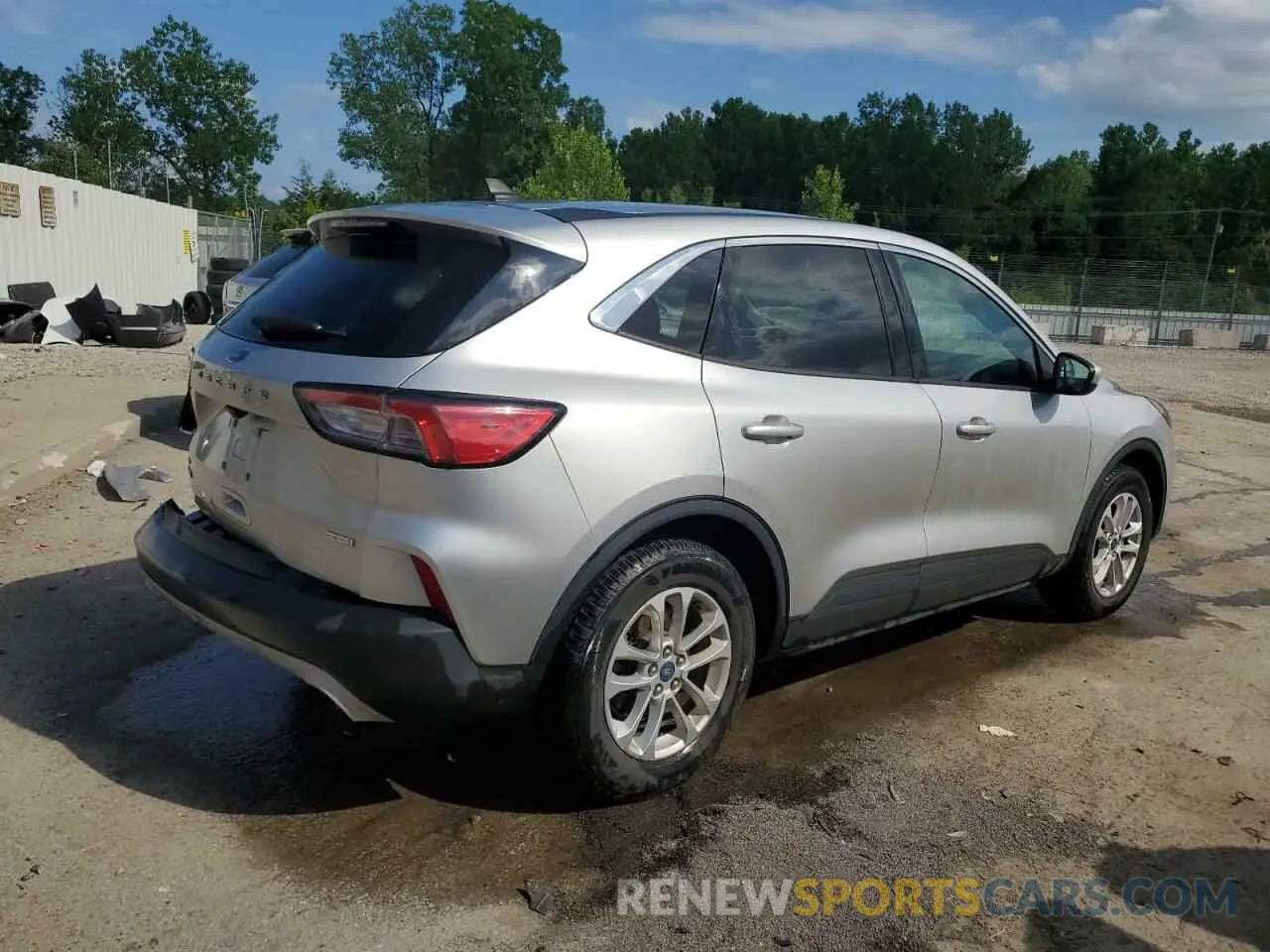 3 Photograph of a damaged car 1FMCU0G69LUC28812 FORD ESCAPE 2020