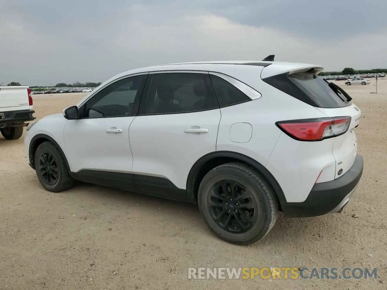 2 Photograph of a damaged car 1FMCU0G6XLUA76376 FORD ESCAPE 2020