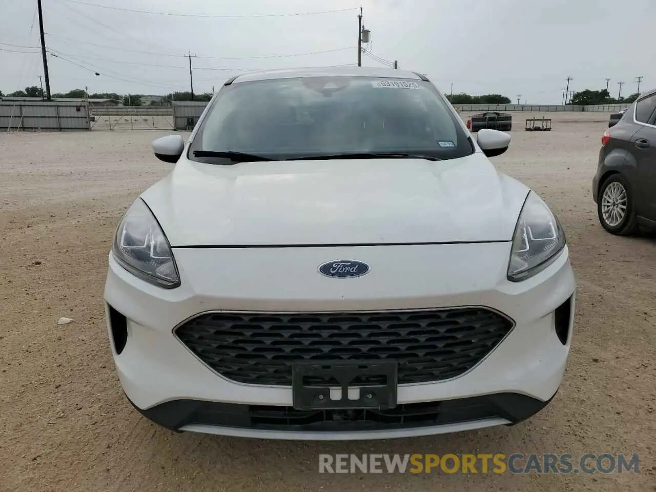 5 Photograph of a damaged car 1FMCU0G6XLUA76376 FORD ESCAPE 2020