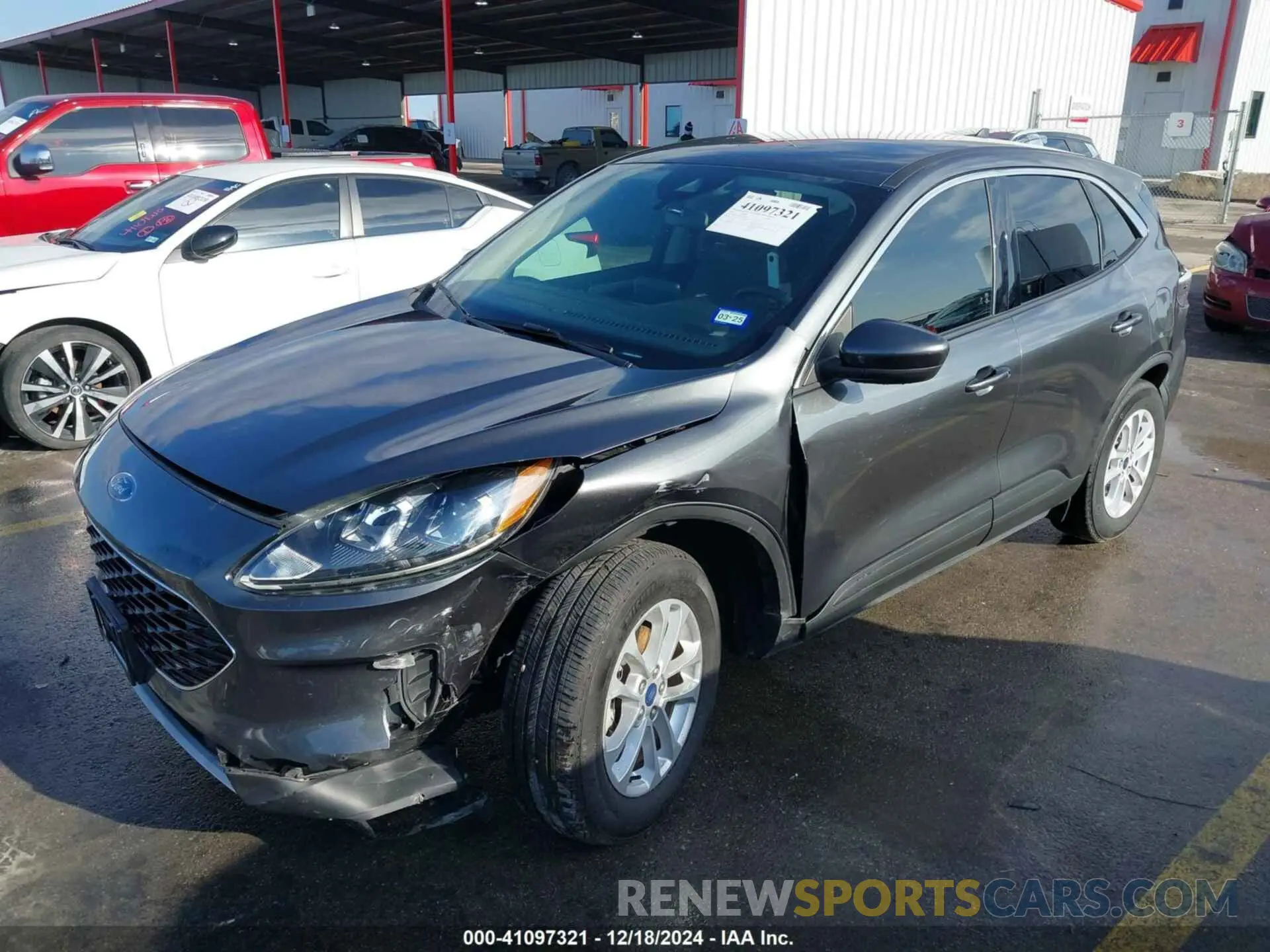 2 Photograph of a damaged car 1FMCU0G6XLUB23969 FORD ESCAPE 2020