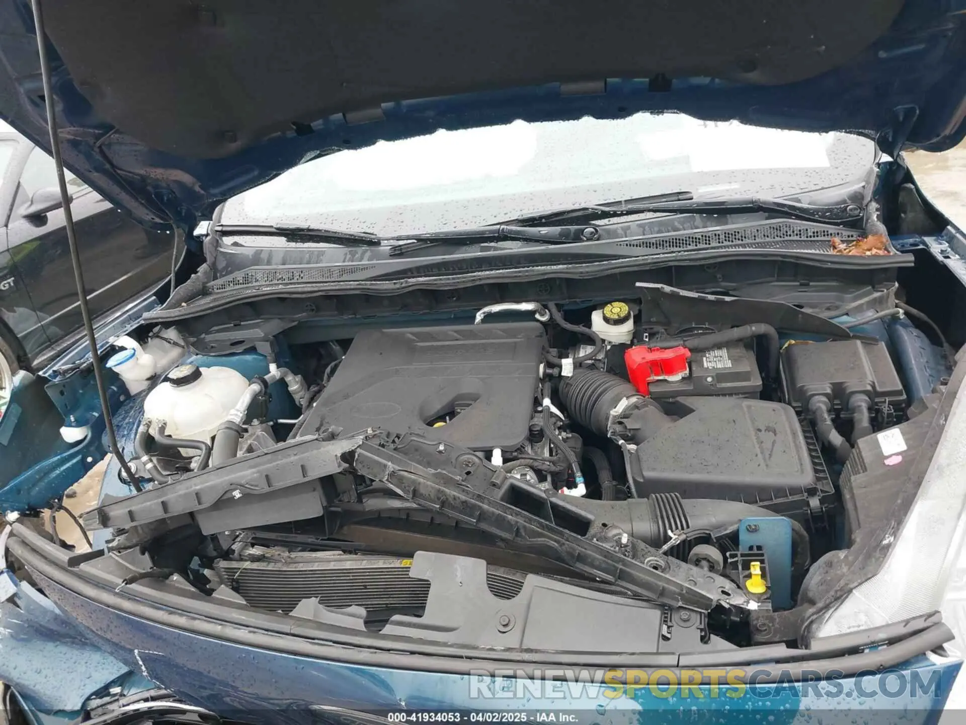 10 Photograph of a damaged car 1FMCU0G6XLUB32252 FORD ESCAPE 2020