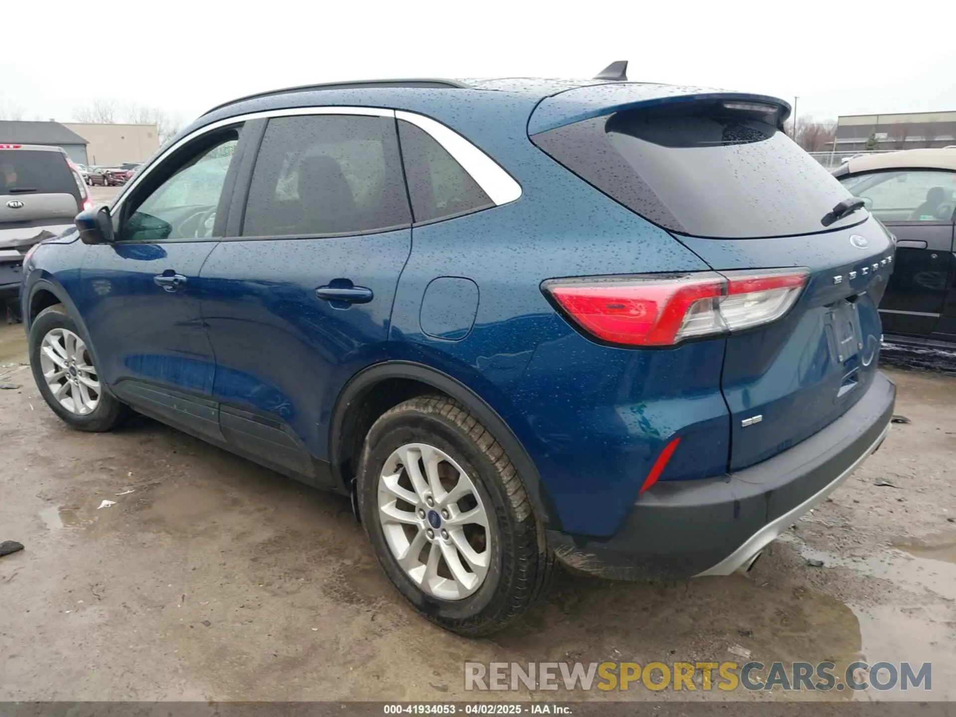 14 Photograph of a damaged car 1FMCU0G6XLUB32252 FORD ESCAPE 2020