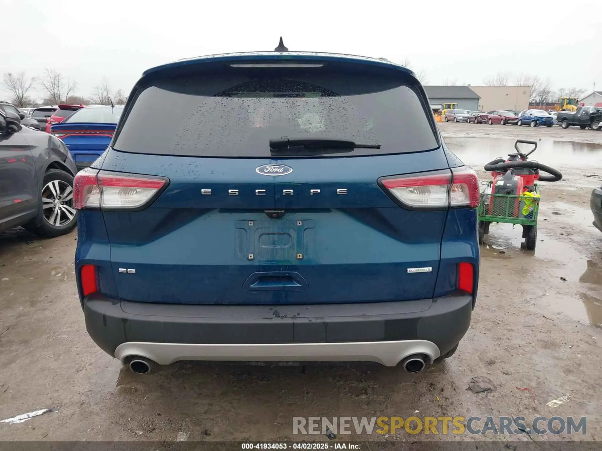 16 Photograph of a damaged car 1FMCU0G6XLUB32252 FORD ESCAPE 2020
