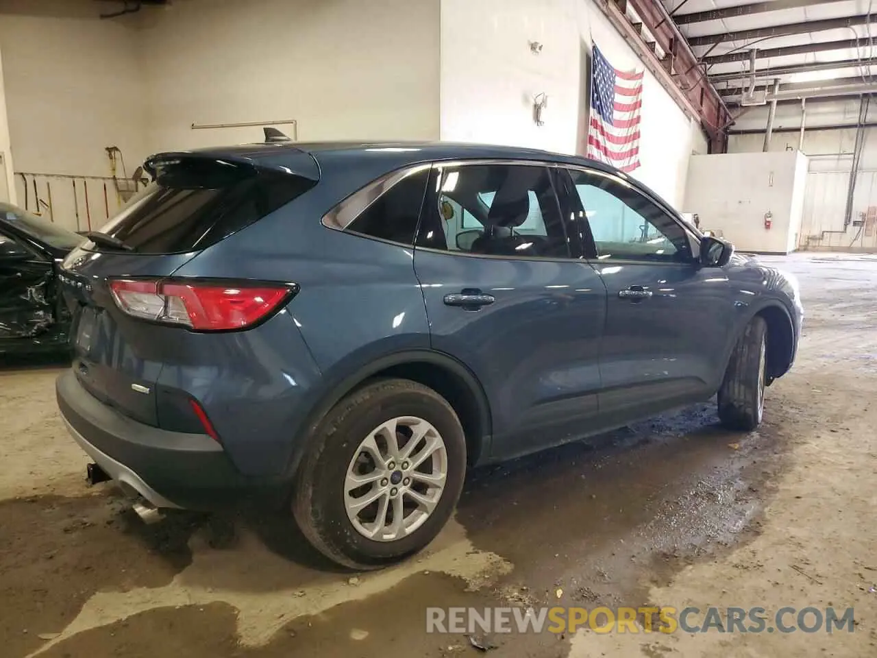 3 Photograph of a damaged car 1FMCU0G6XLUC39575 FORD ESCAPE 2020