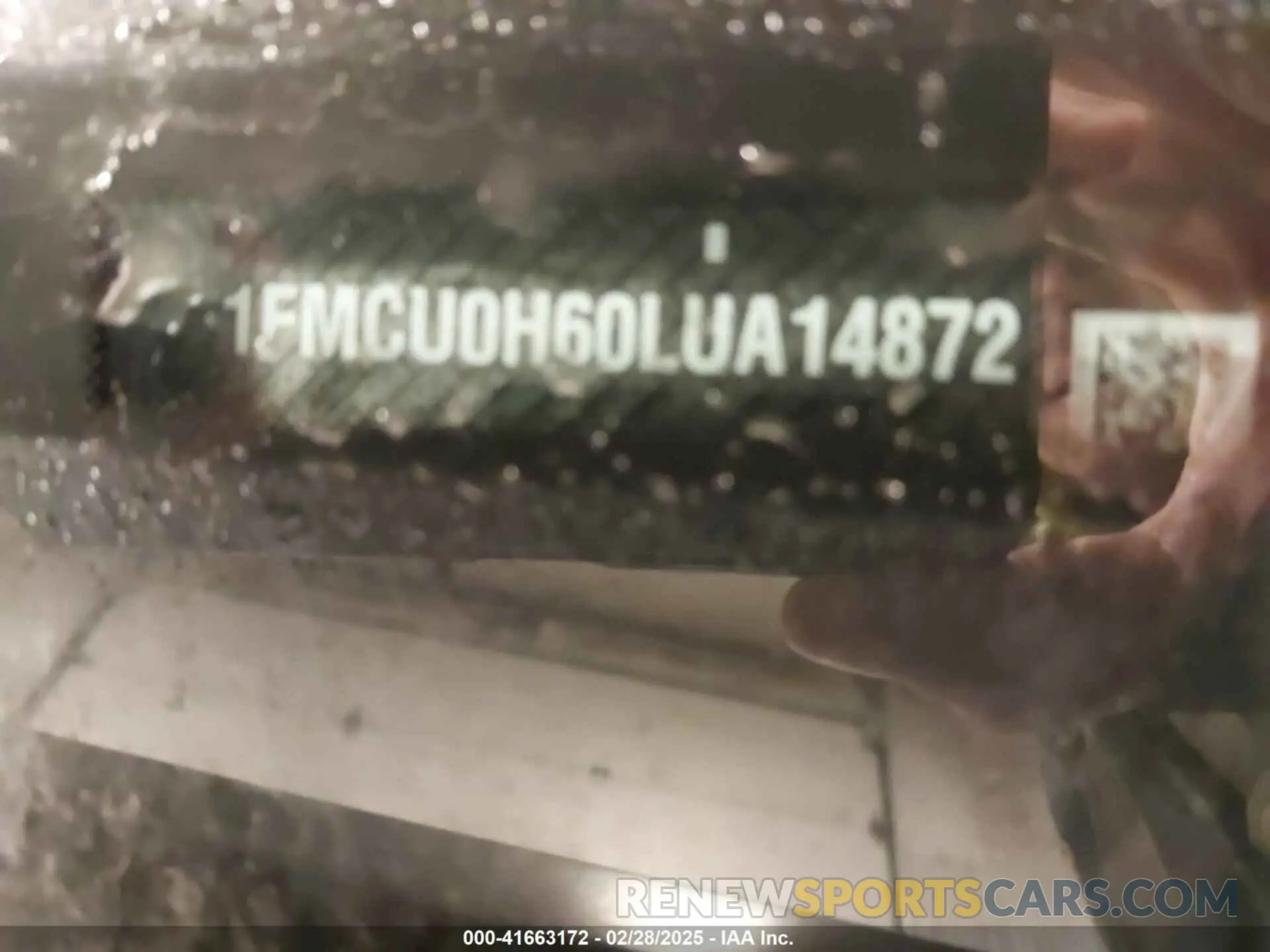 9 Photograph of a damaged car 1FMCU0H60LUA14872 FORD ESCAPE 2020