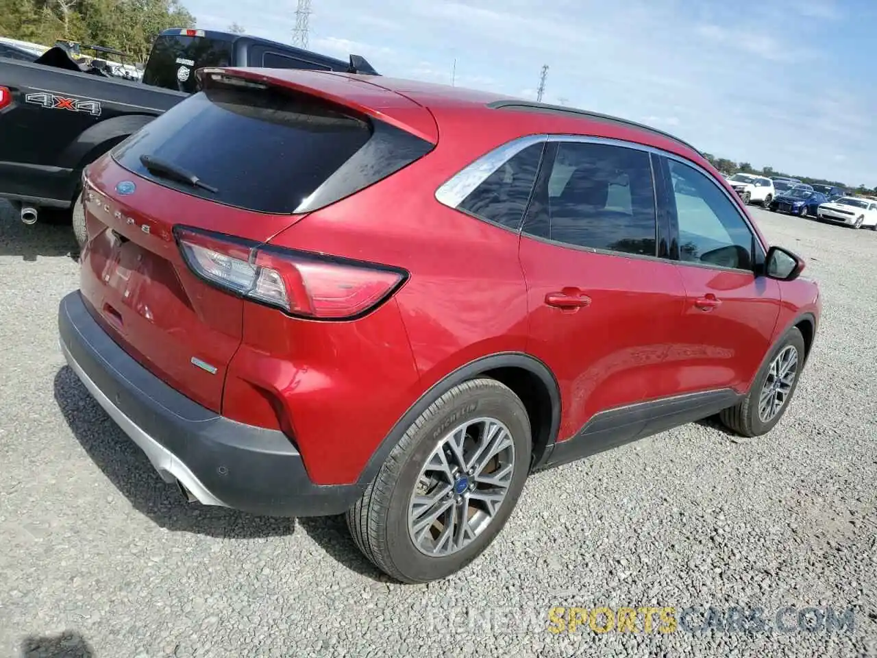 3 Photograph of a damaged car 1FMCU0H60LUA69158 FORD ESCAPE 2020