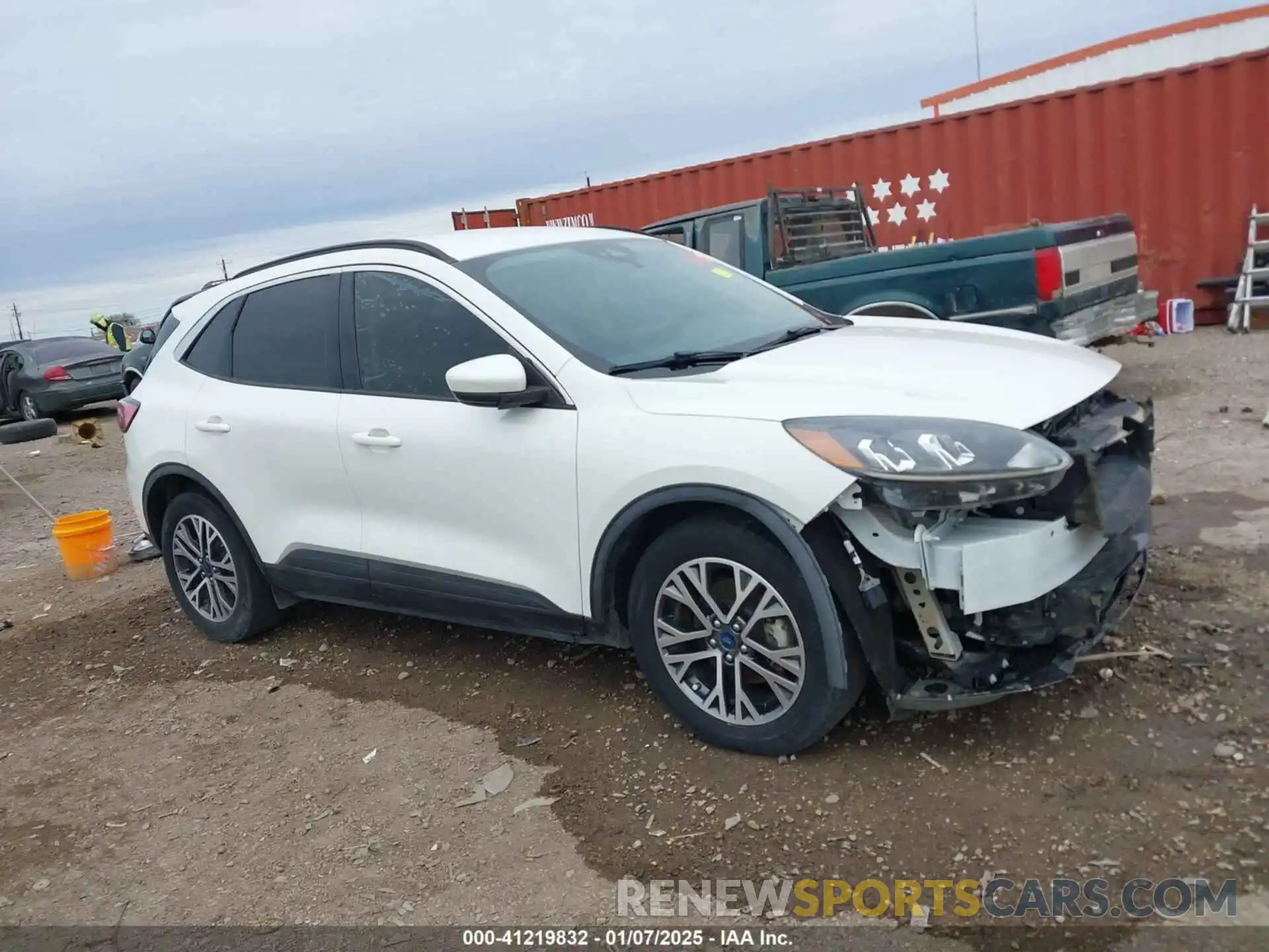 14 Photograph of a damaged car 1FMCU0H60LUA76403 FORD ESCAPE 2020