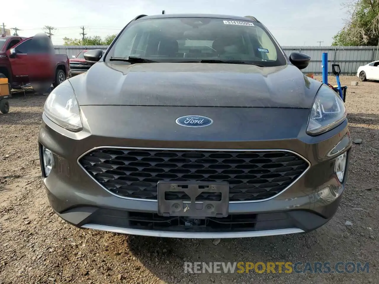 5 Photograph of a damaged car 1FMCU0H61LUC35204 FORD ESCAPE 2020