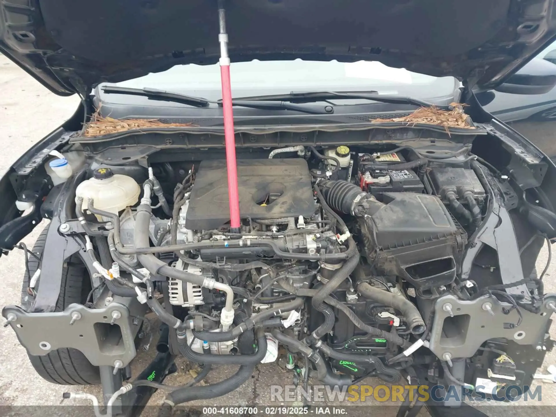 10 Photograph of a damaged car 1FMCU0H62LUA54273 FORD ESCAPE 2020