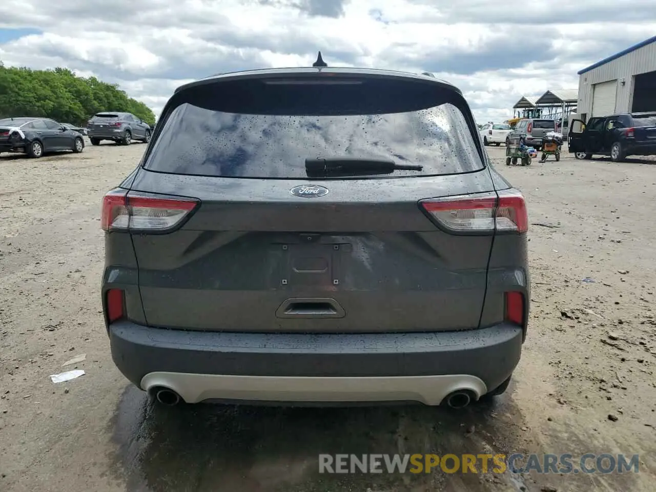 6 Photograph of a damaged car 1FMCU0H62LUA66777 FORD ESCAPE 2020