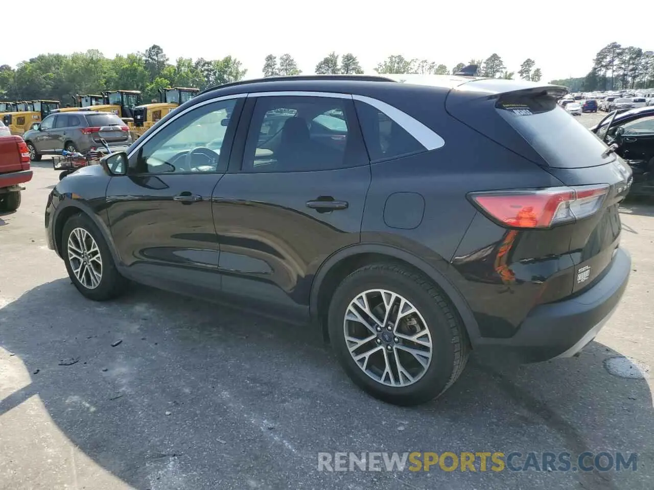 2 Photograph of a damaged car 1FMCU0H62LUC28018 FORD ESCAPE 2020