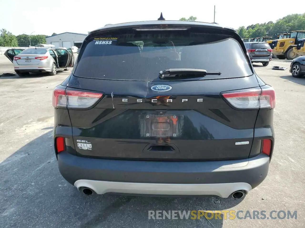 6 Photograph of a damaged car 1FMCU0H62LUC28018 FORD ESCAPE 2020
