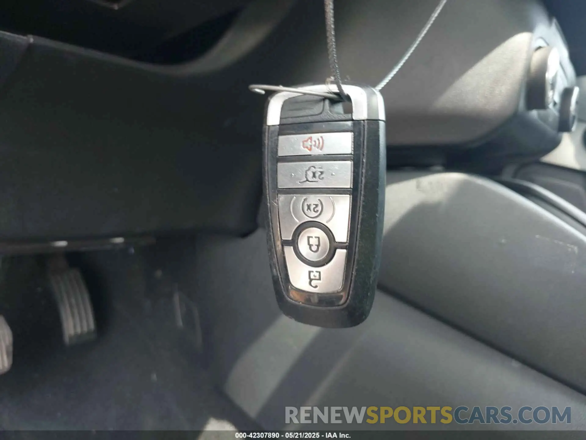 11 Photograph of a damaged car 1FMCU0H63LUA57506 FORD ESCAPE 2020