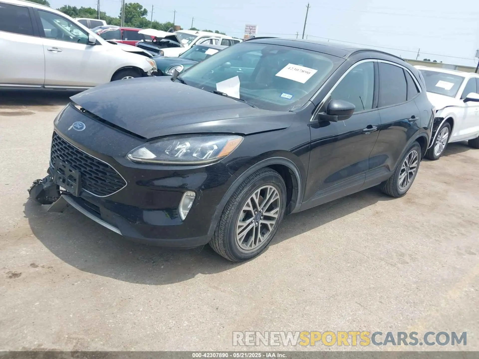 2 Photograph of a damaged car 1FMCU0H63LUA57506 FORD ESCAPE 2020