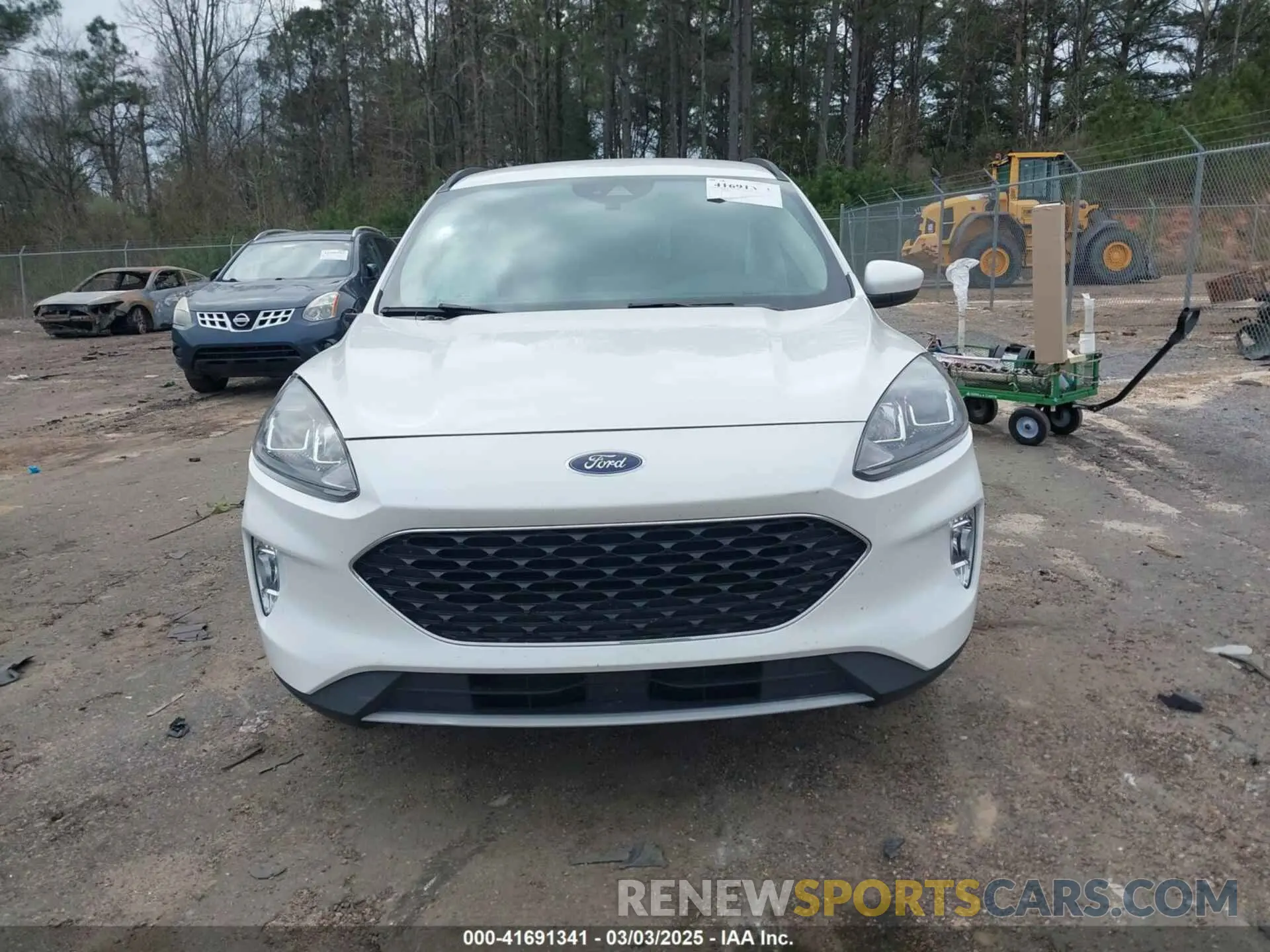 13 Photograph of a damaged car 1FMCU0H63LUB08437 FORD ESCAPE 2020