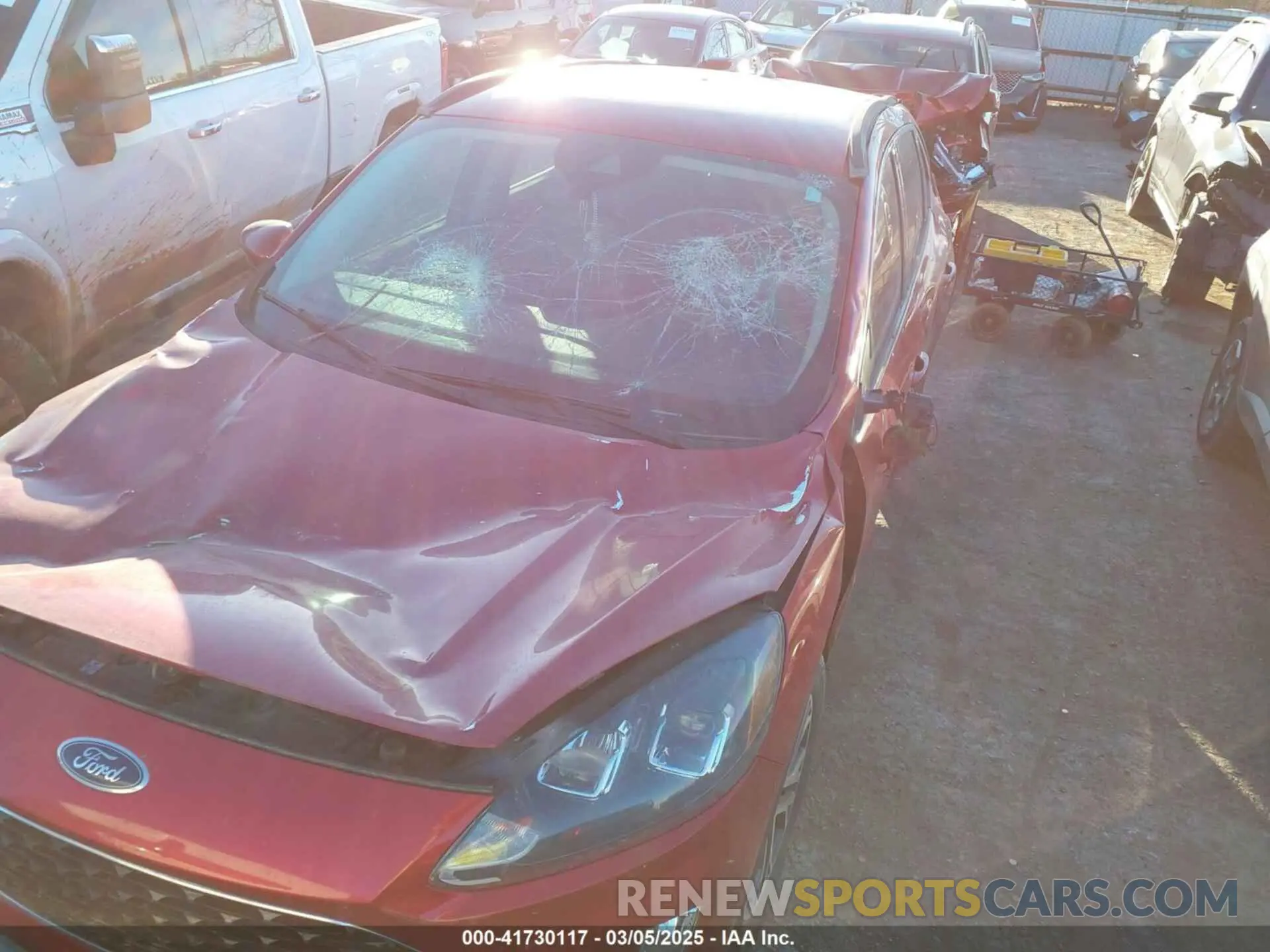 6 Photograph of a damaged car 1FMCU0H64LUC54152 FORD ESCAPE 2020