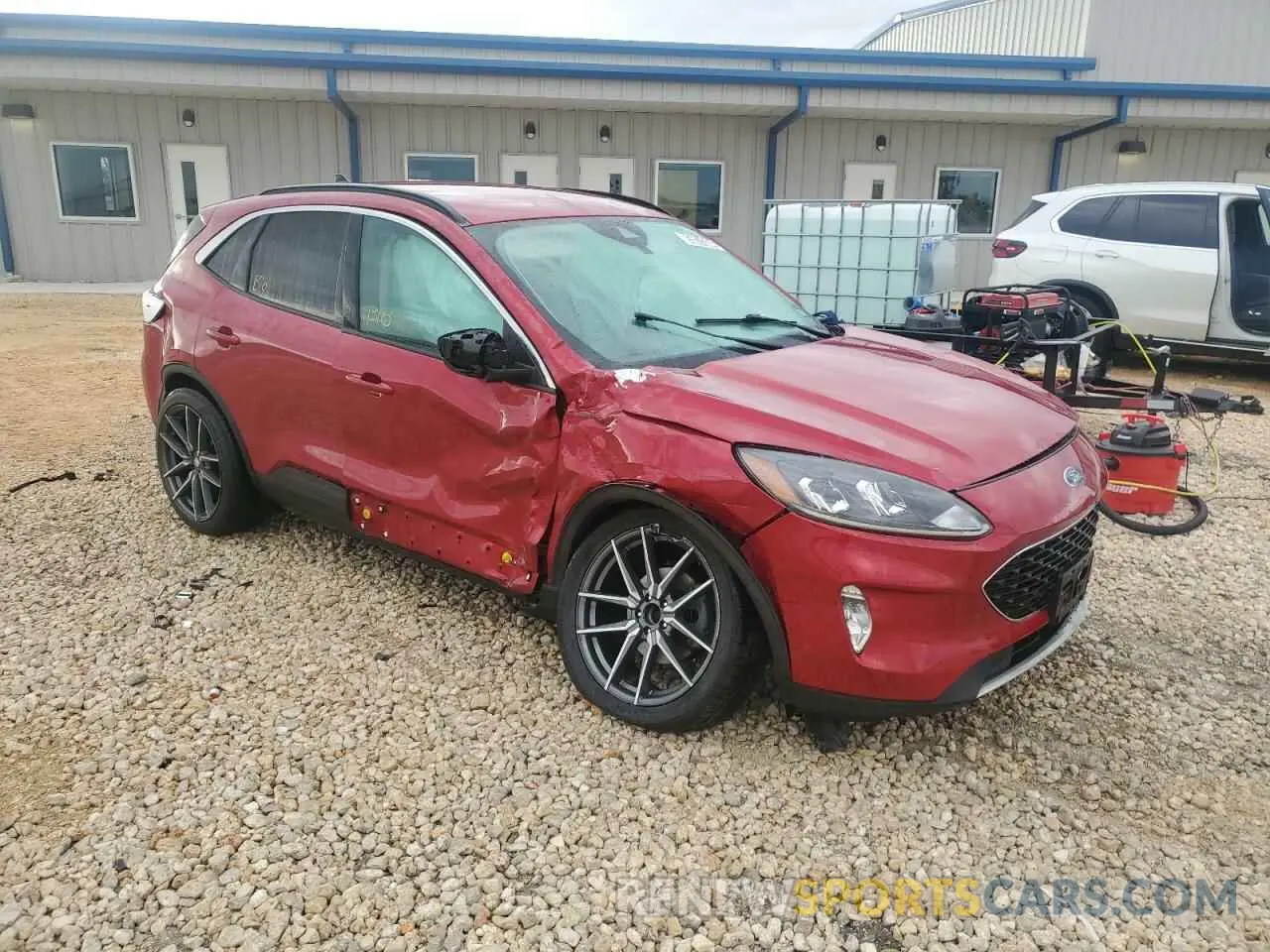 4 Photograph of a damaged car 1FMCU0H65LUA75599 FORD ESCAPE 2020