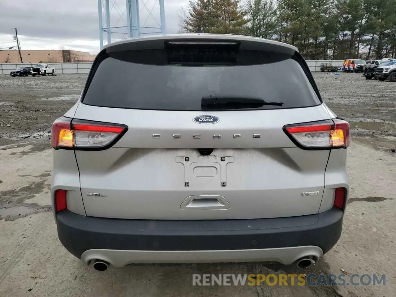 6 Photograph of a damaged car 1FMCU0H65LUB43030 FORD ESCAPE 2020