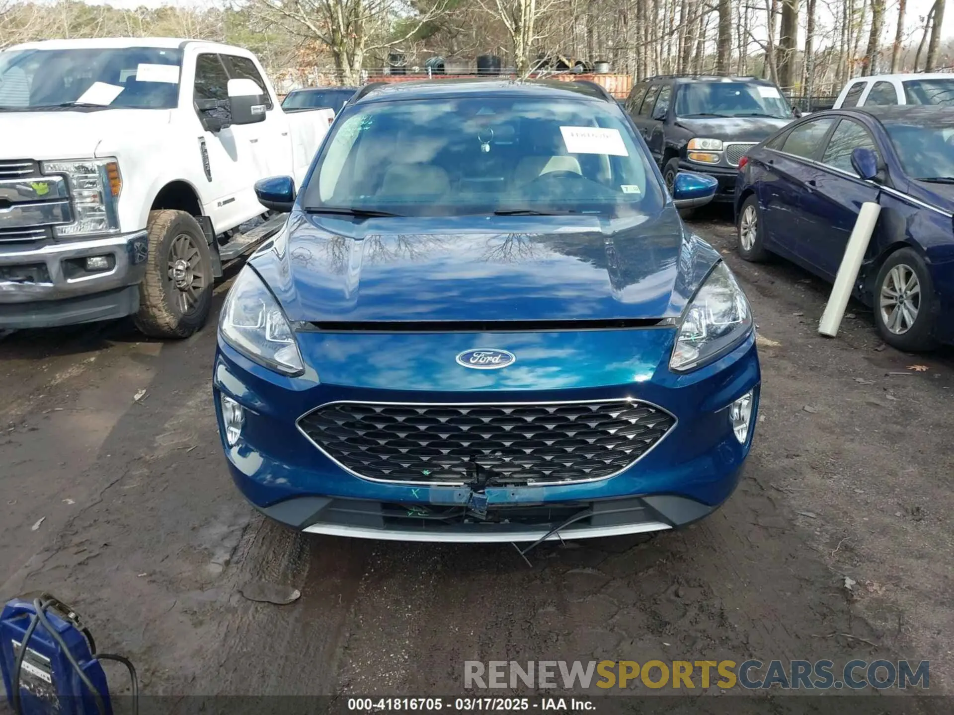 12 Photograph of a damaged car 1FMCU0H65LUB59373 FORD ESCAPE 2020