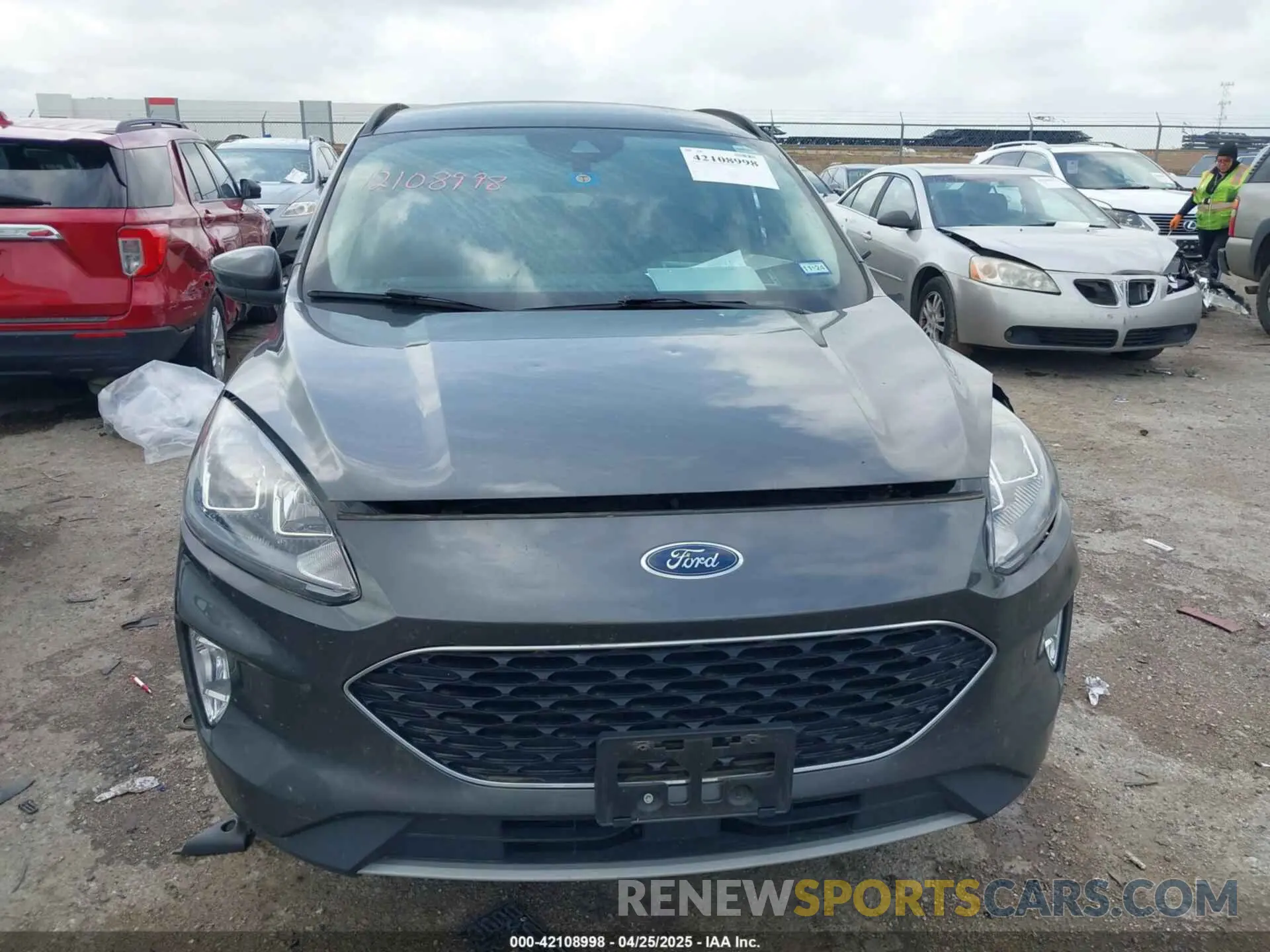 12 Photograph of a damaged car 1FMCU0H65LUB65772 FORD ESCAPE 2020