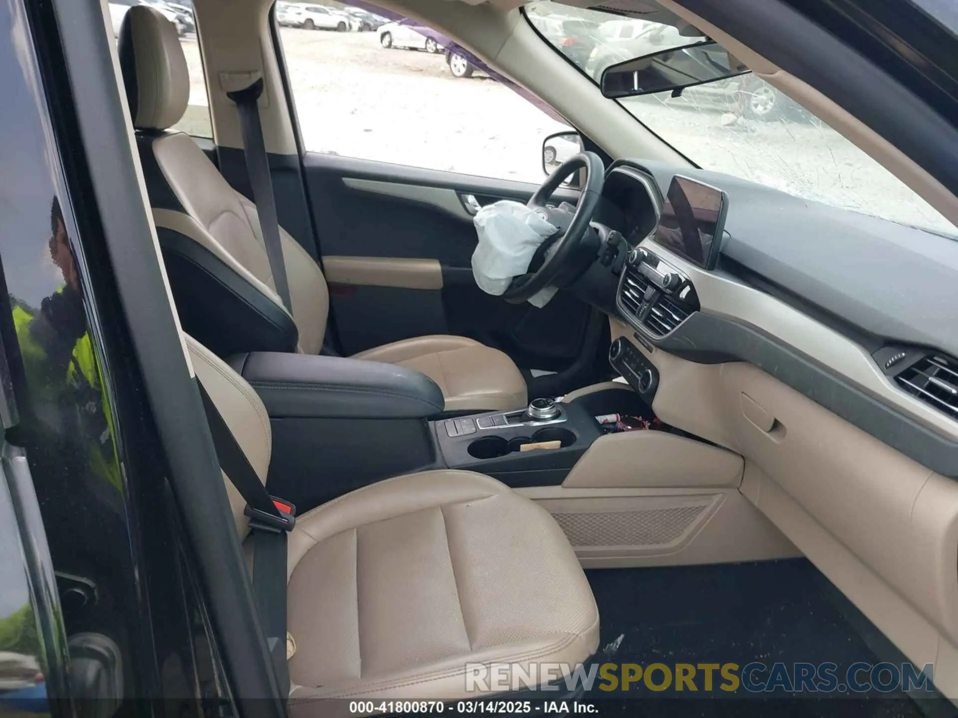 5 Photograph of a damaged car 1FMCU0H66LUA91858 FORD ESCAPE 2020