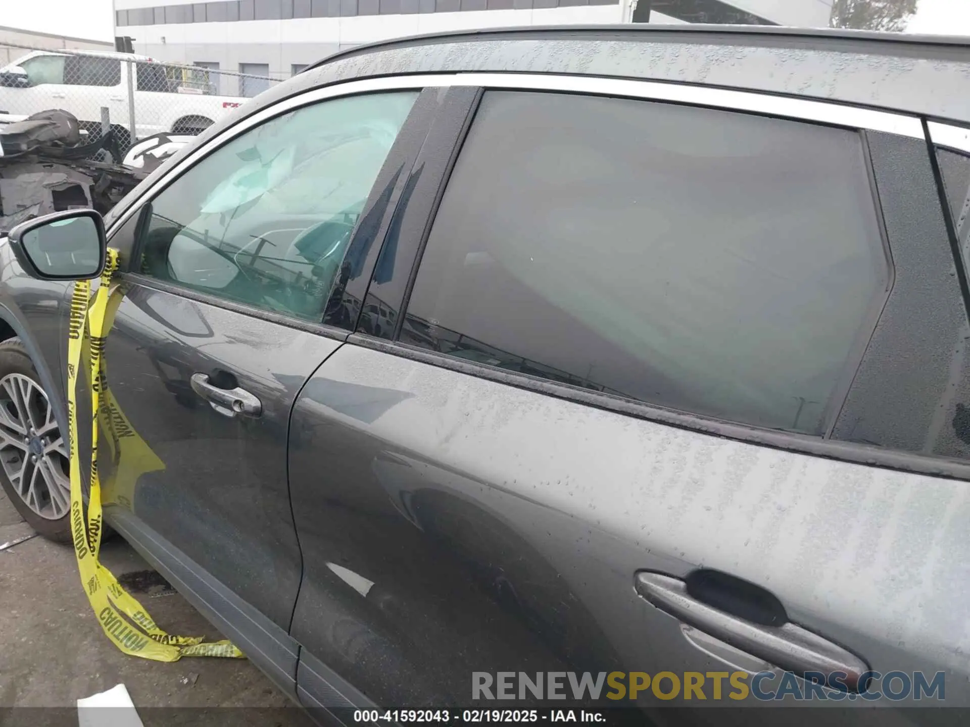 14 Photograph of a damaged car 1FMCU0H66LUB69653 FORD ESCAPE 2020