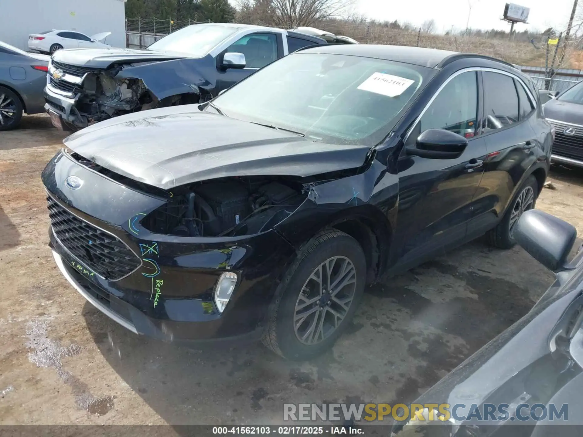 2 Photograph of a damaged car 1FMCU0H66LUC20195 FORD ESCAPE 2020
