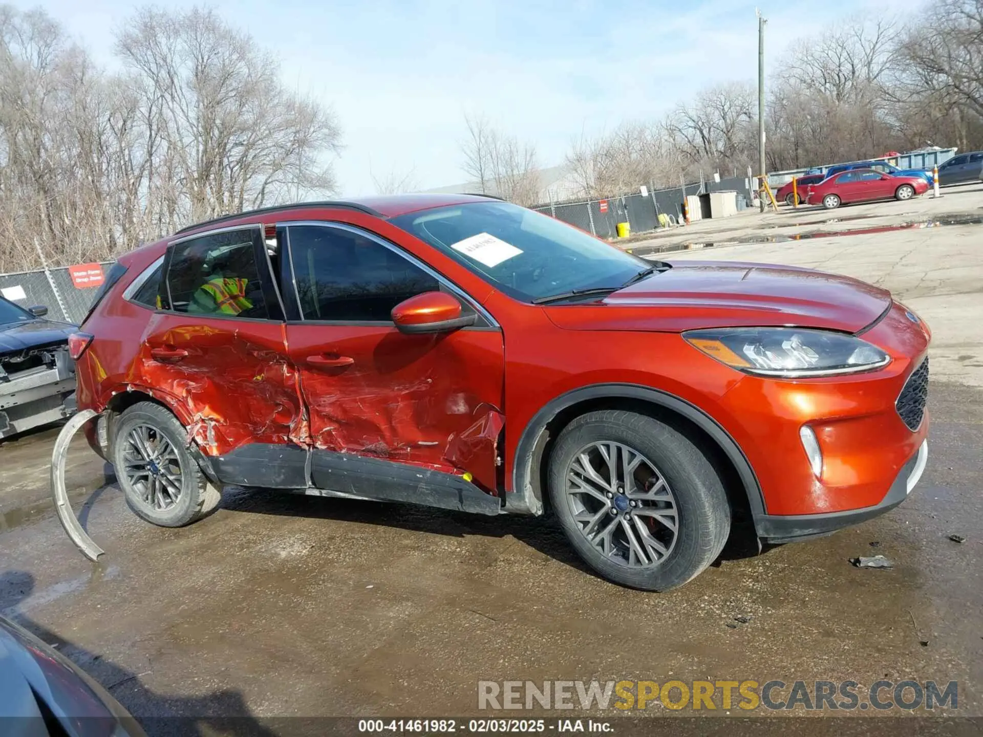 13 Photograph of a damaged car 1FMCU0H67LUA30065 FORD ESCAPE 2020