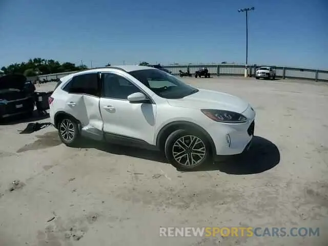 11 Photograph of a damaged car 1FMCU0H69LUA31315 FORD ESCAPE 2020