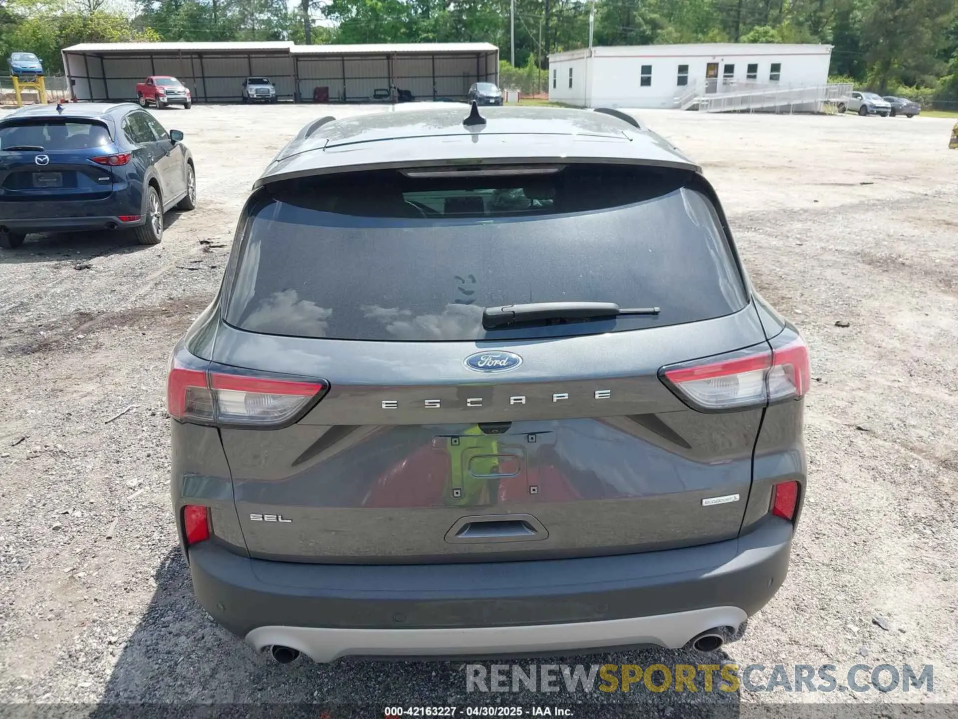 16 Photograph of a damaged car 1FMCU0H69LUB18115 FORD ESCAPE 2020