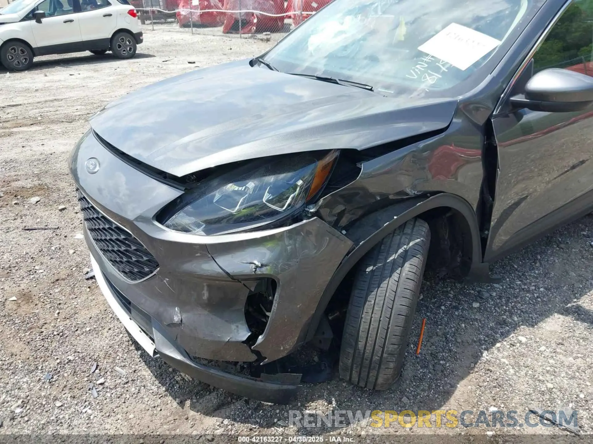 6 Photograph of a damaged car 1FMCU0H69LUB18115 FORD ESCAPE 2020