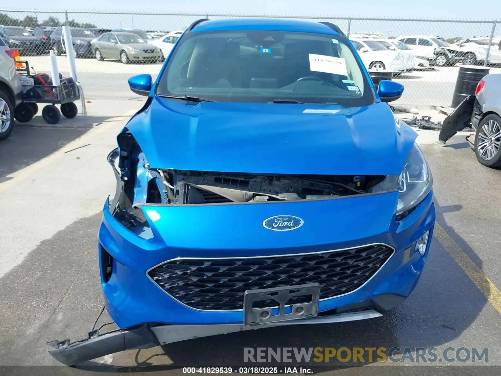 6 Photograph of a damaged car 1FMCU0H6XLUB08550 FORD ESCAPE 2020