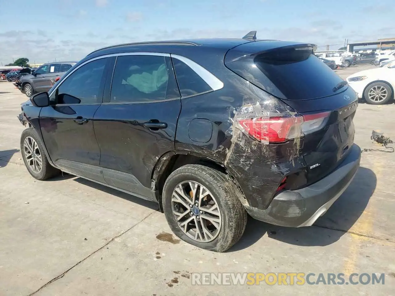 2 Photograph of a damaged car 1FMCU0H6XLUB18138 FORD ESCAPE 2020