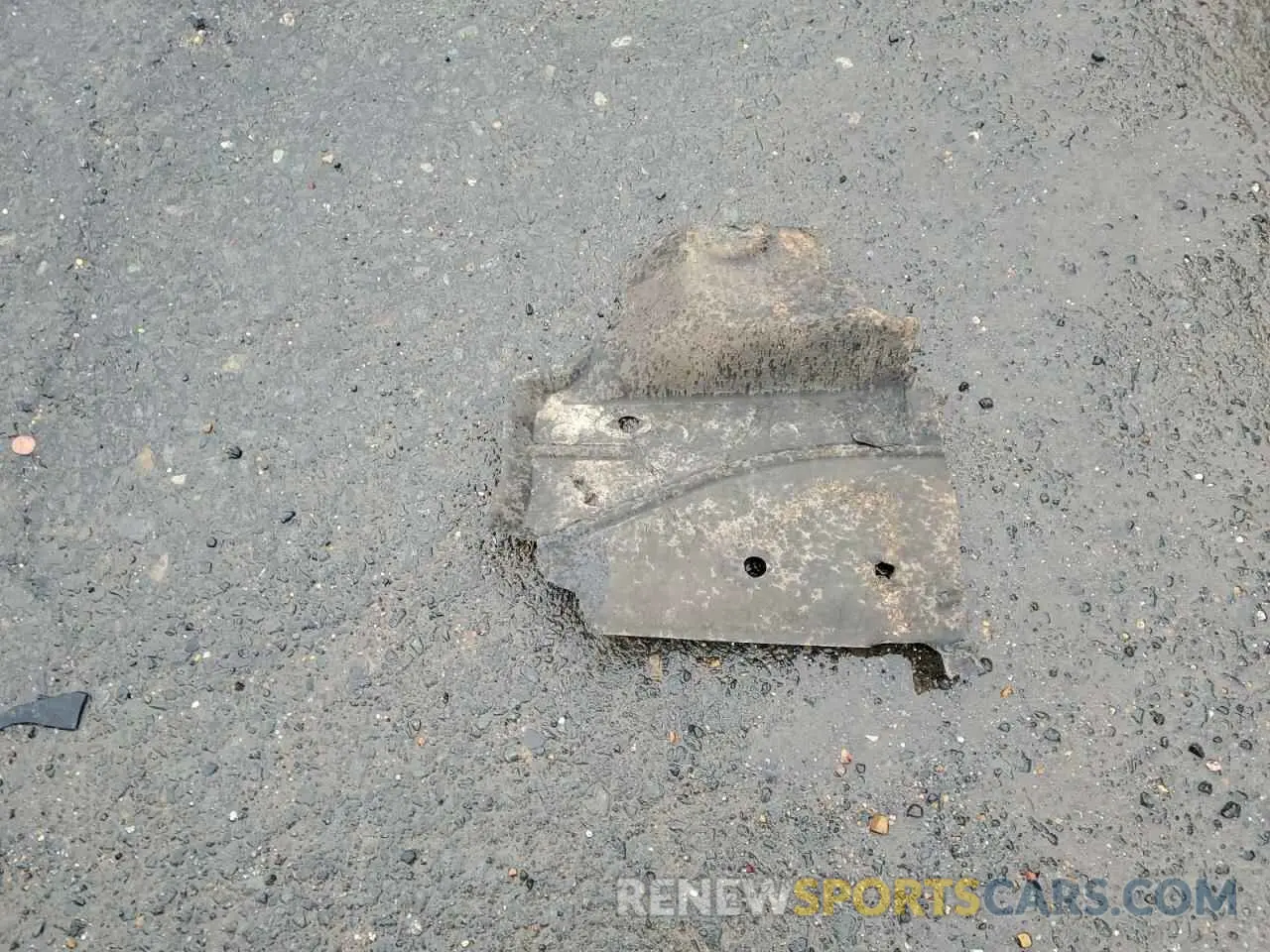 13 Photograph of a damaged car 1FMCU0H6XLUB57344 FORD ESCAPE 2020