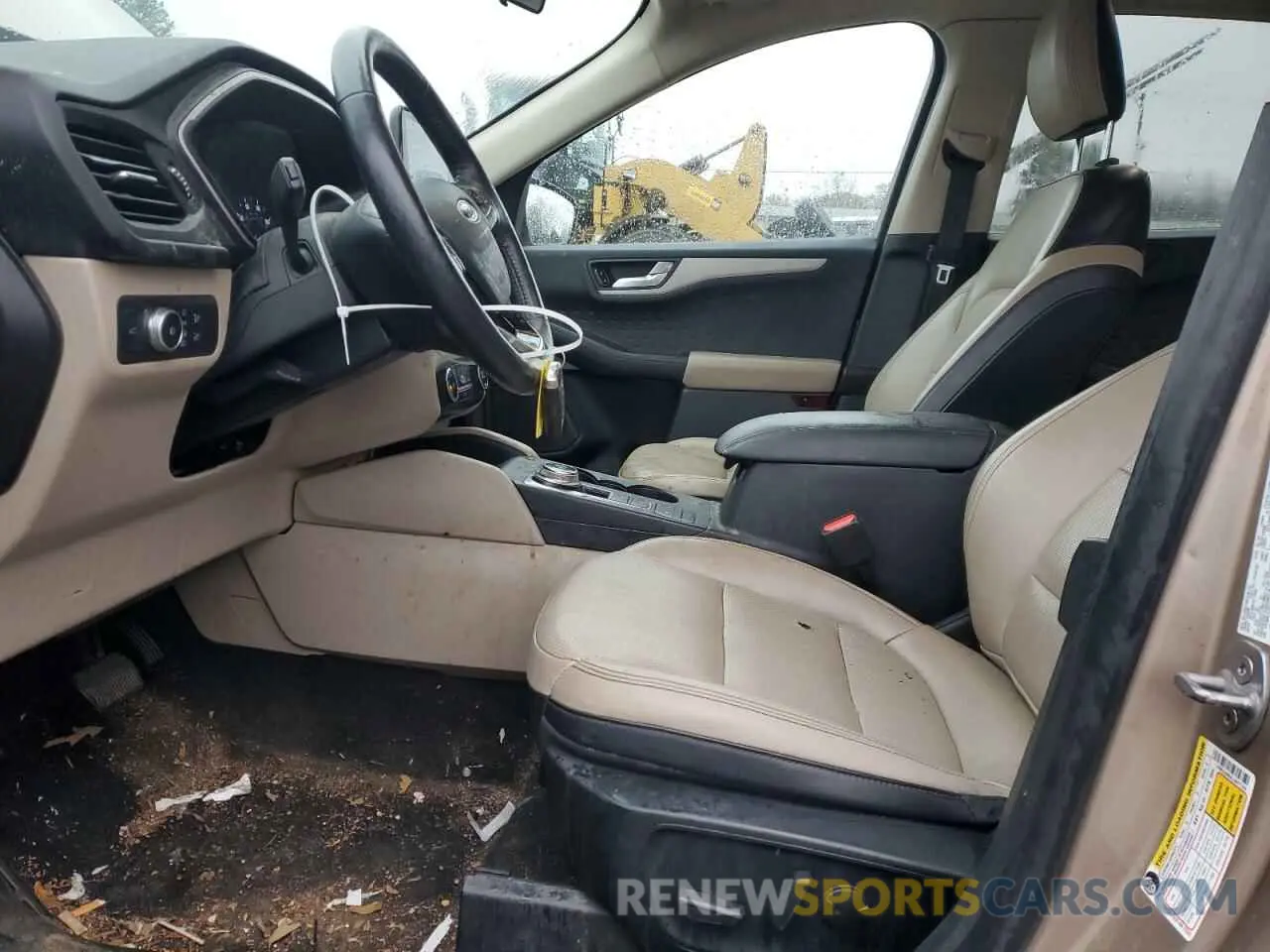7 Photograph of a damaged car 1FMCU0H6XLUB57344 FORD ESCAPE 2020