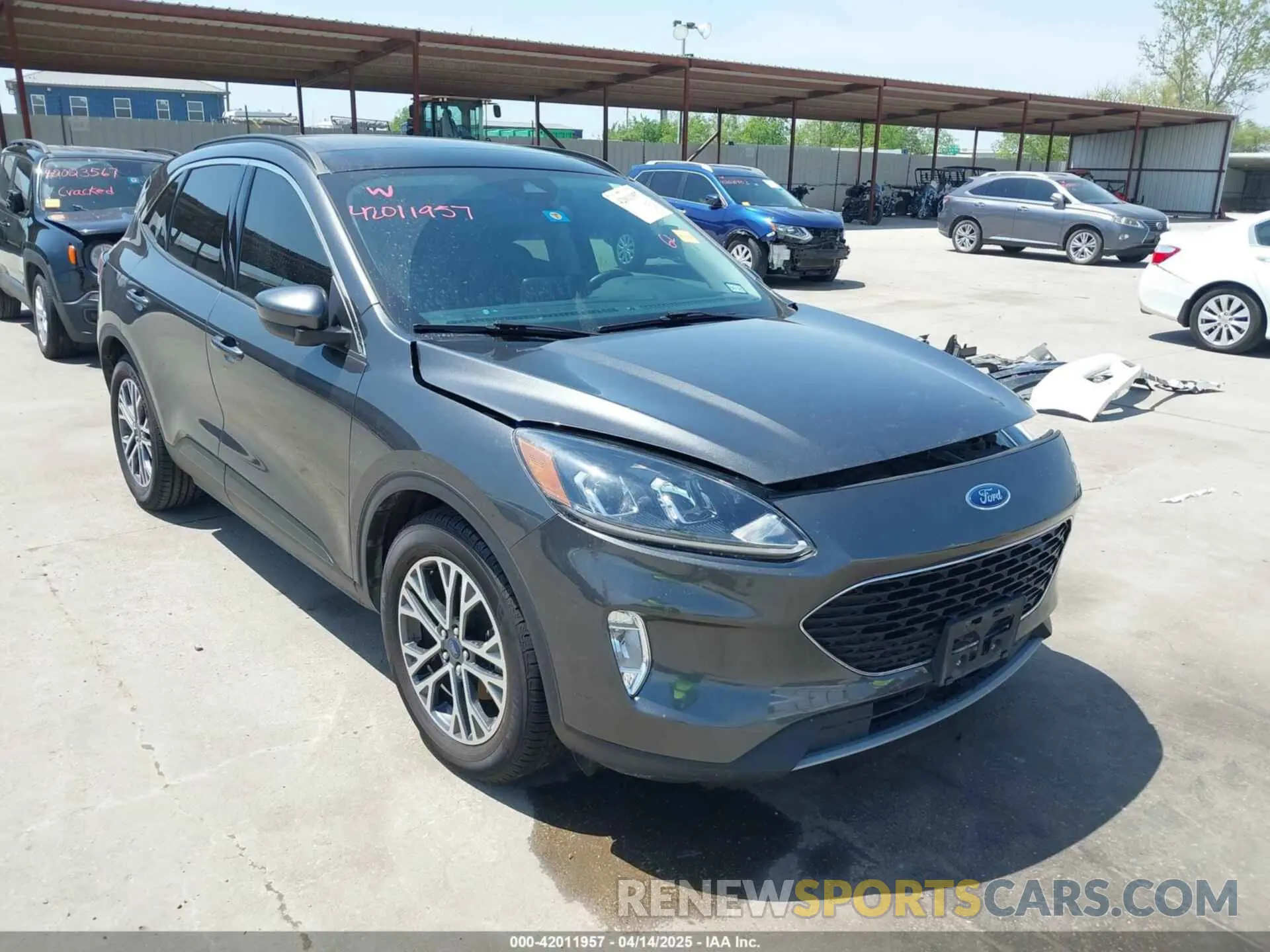 1 Photograph of a damaged car 1FMCU0H6XLUB65671 FORD ESCAPE 2020