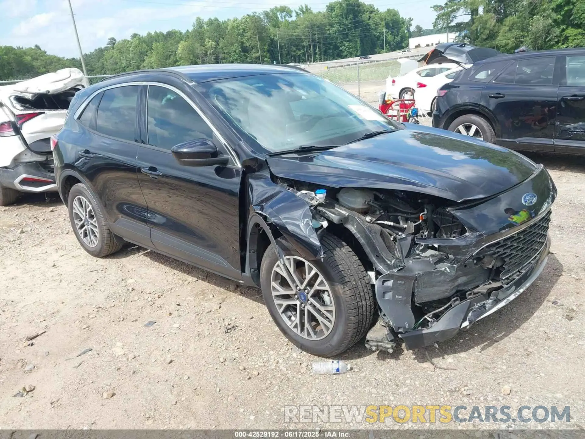 1 Photograph of a damaged car 1FMCU0H6XLUC73739 FORD ESCAPE 2020