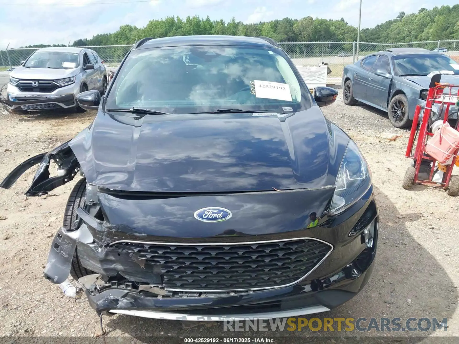 13 Photograph of a damaged car 1FMCU0H6XLUC73739 FORD ESCAPE 2020